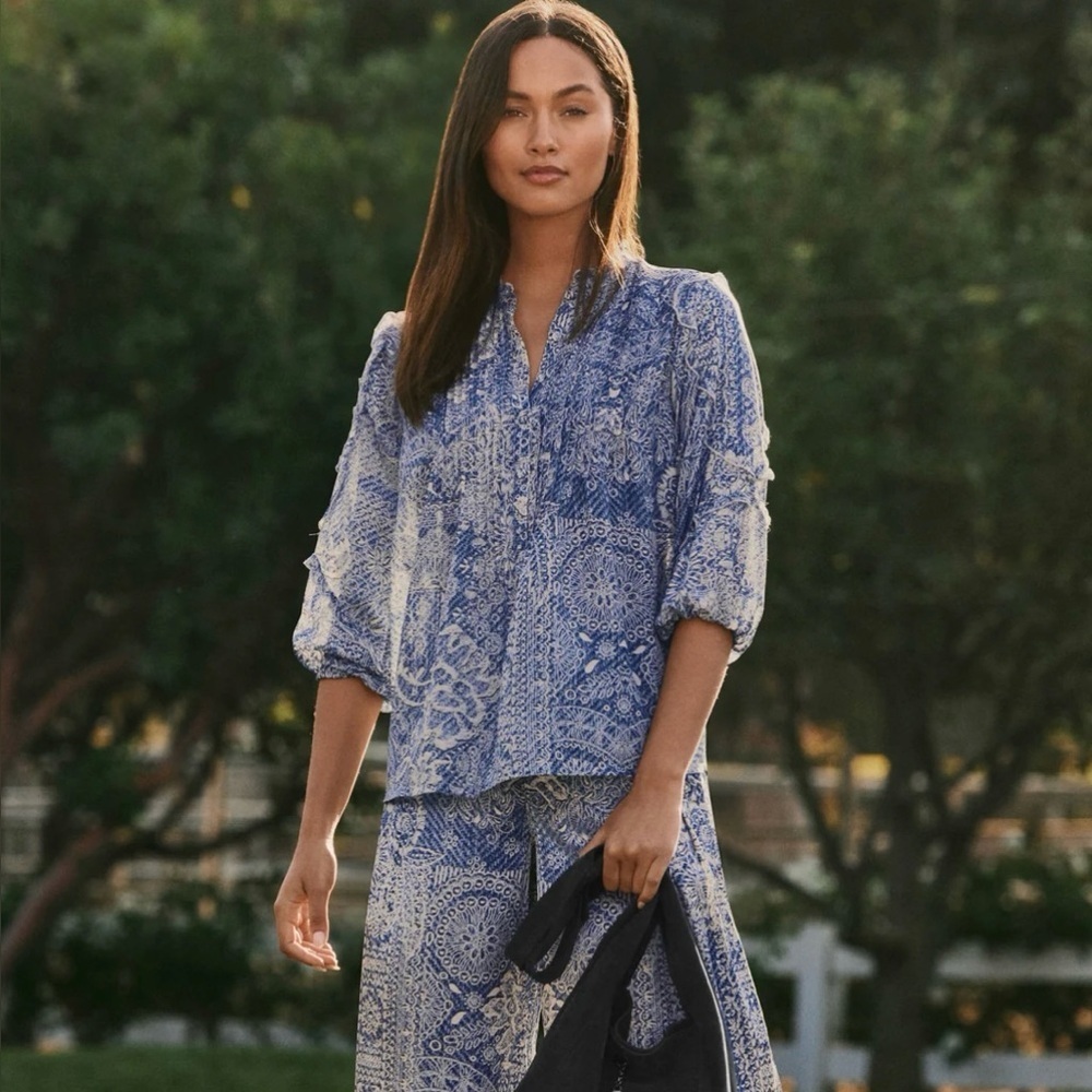 Johnny Was Zeeland Silk 3/4 Sleeve Top Blouse Size XS Blue Bohemian Relaxed